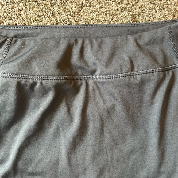 Tangerine sport skirt with built in shorts. Ruffle on back. Pocket. Golf. Tennis - Picture 3 of 12